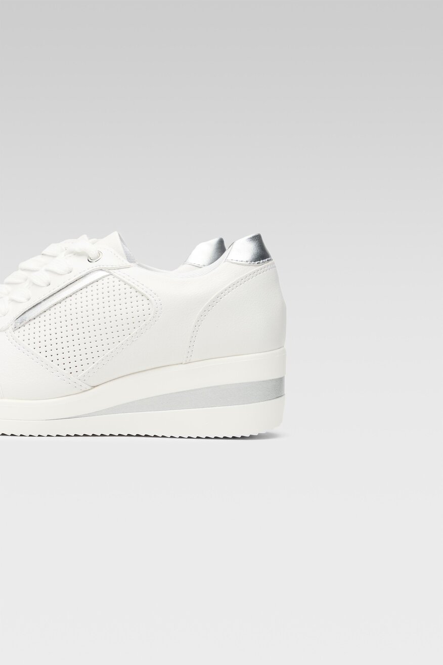 
                Clara Barson - Półbuty na koturnie - 5904862441344