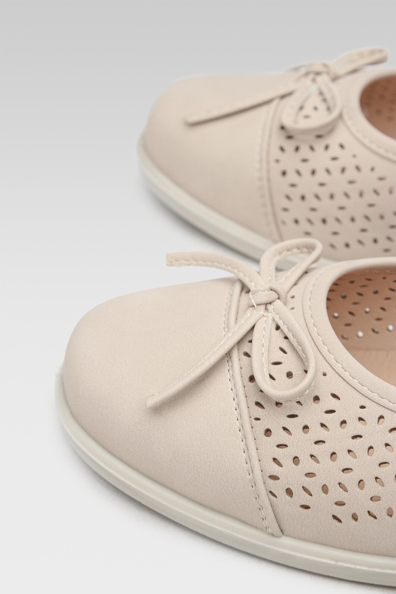 Półbuty Clara Barson JBZI-0511-15 Beżowy