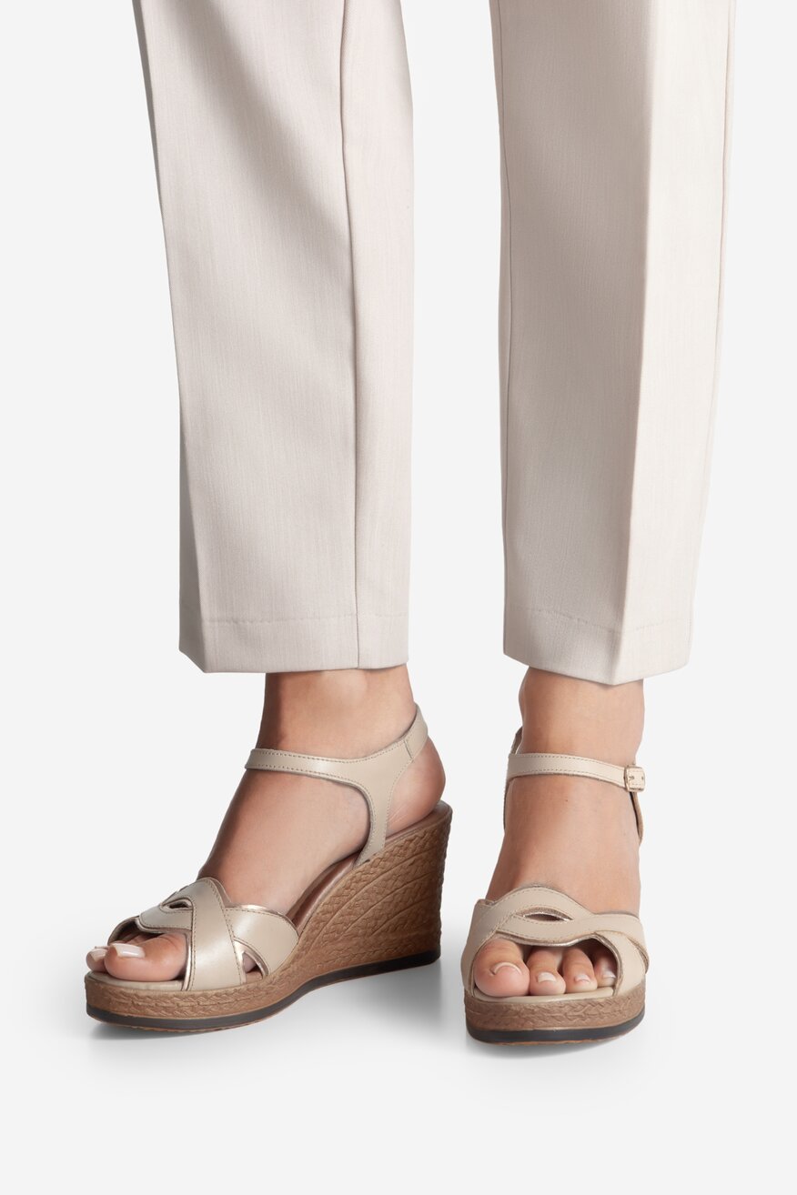 
                Szandál Lasocki BÉZS - 5905588563280