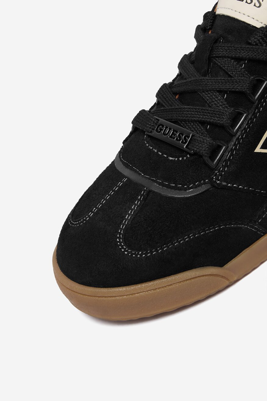 
                Сникърси GUESS ЧЕРЕН - 5906751791783