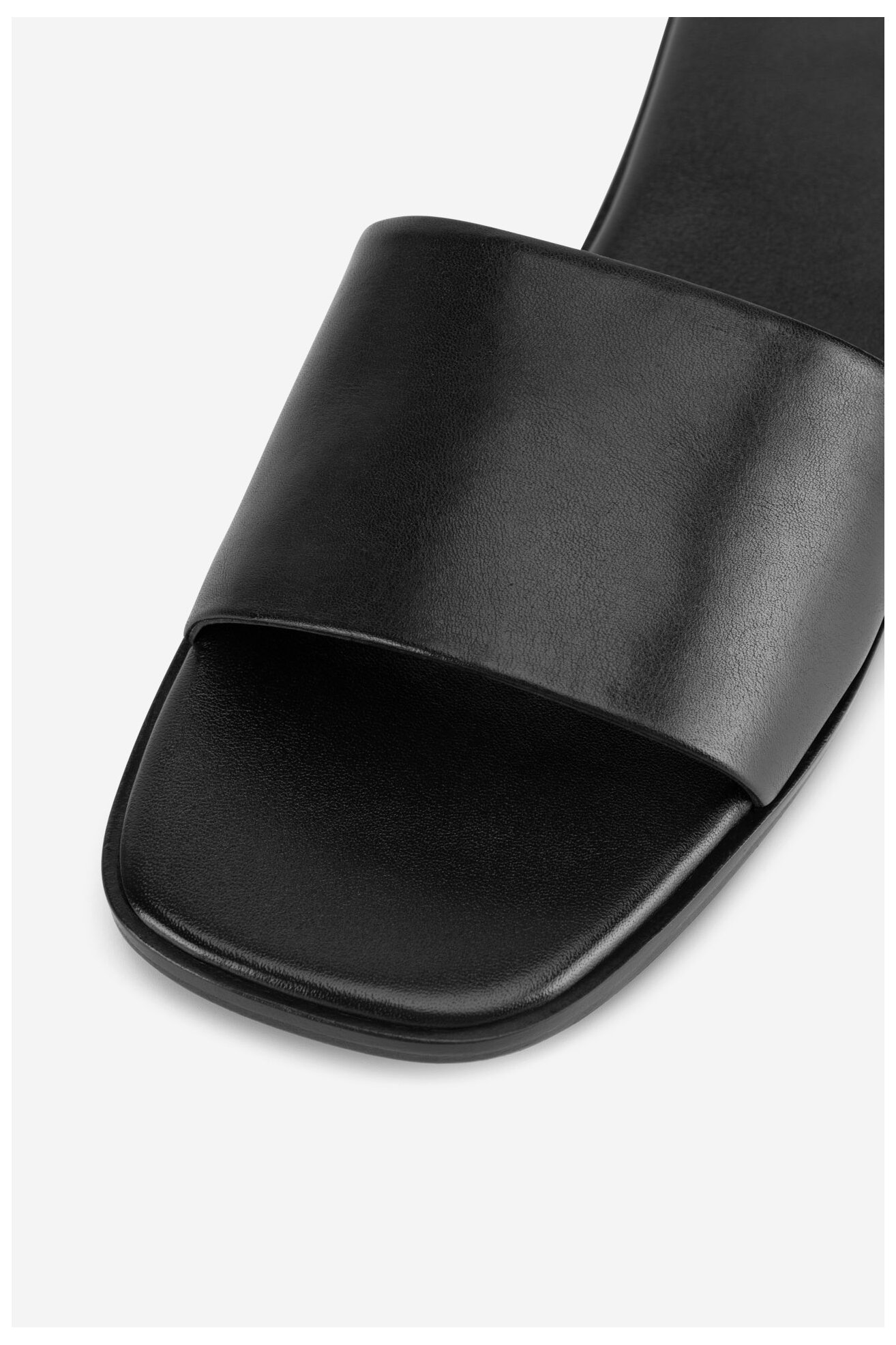 Klapki Gino Rossi ALA-118091 Czarny