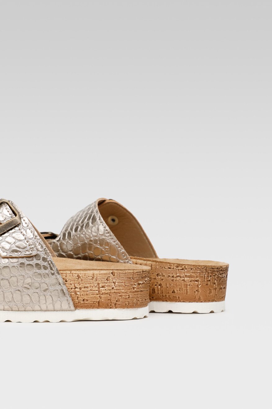 
                Inblu - Klapki ze zwierzęcym motywem srebrne - 5904248615925