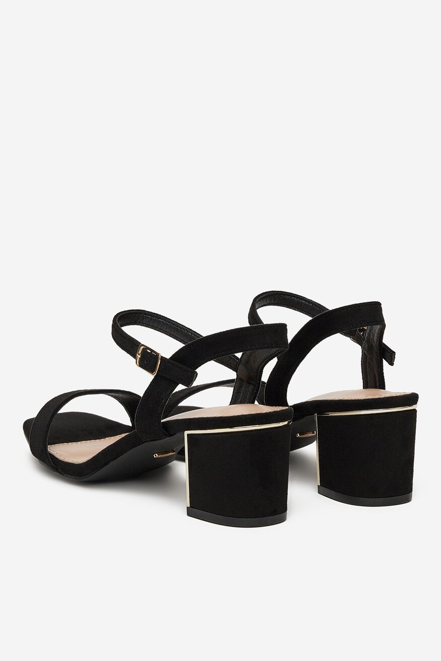 Сандали DeeZee ЧЕРЕН - 5904410794014