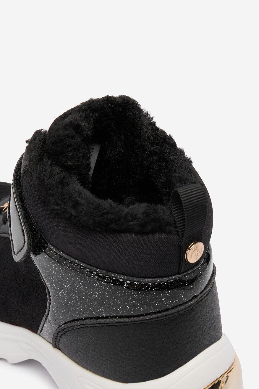 
                Csizma DeeZee FEKETE - 5906751386170