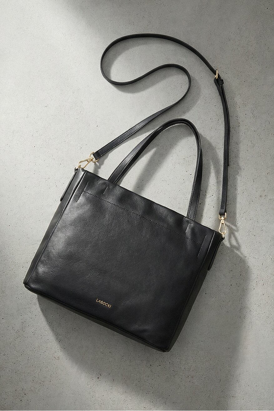 
                Дамска чанта Lasocki ЧЕРЕН - 5906751403303