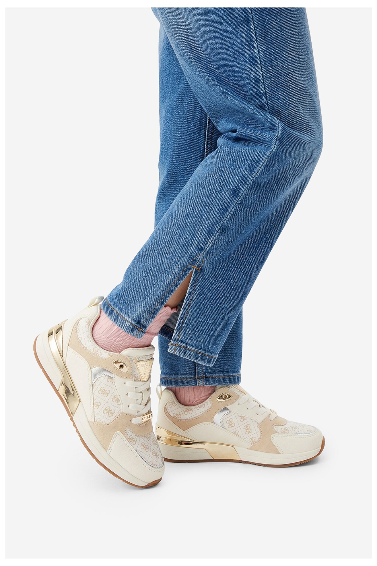 Sneakers GUESS EO-CS25049-01 Biały