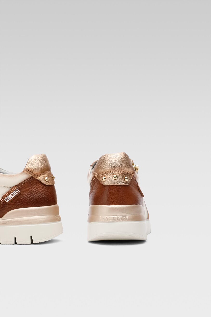 
                Pikolinos - Skórzane półbuty białe - 5904862142289