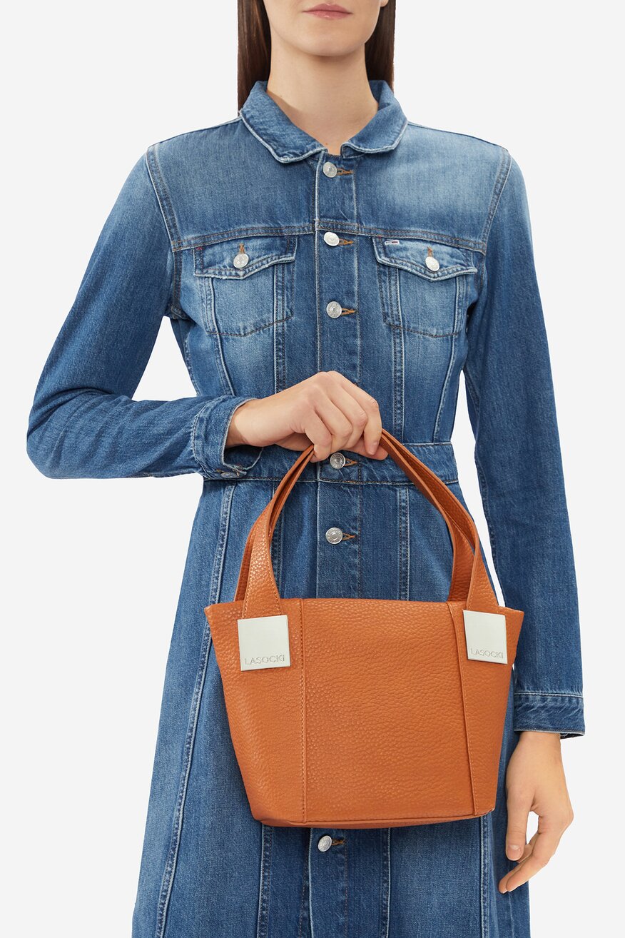 
                Дамска чанта Lasocki КАМЕЛ - 5905588832171