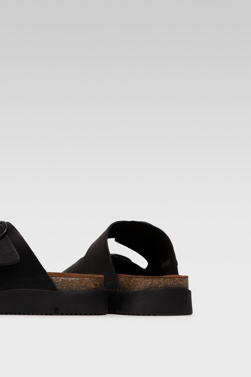 
                Wrangler - Klapki czarne - 5904248269937