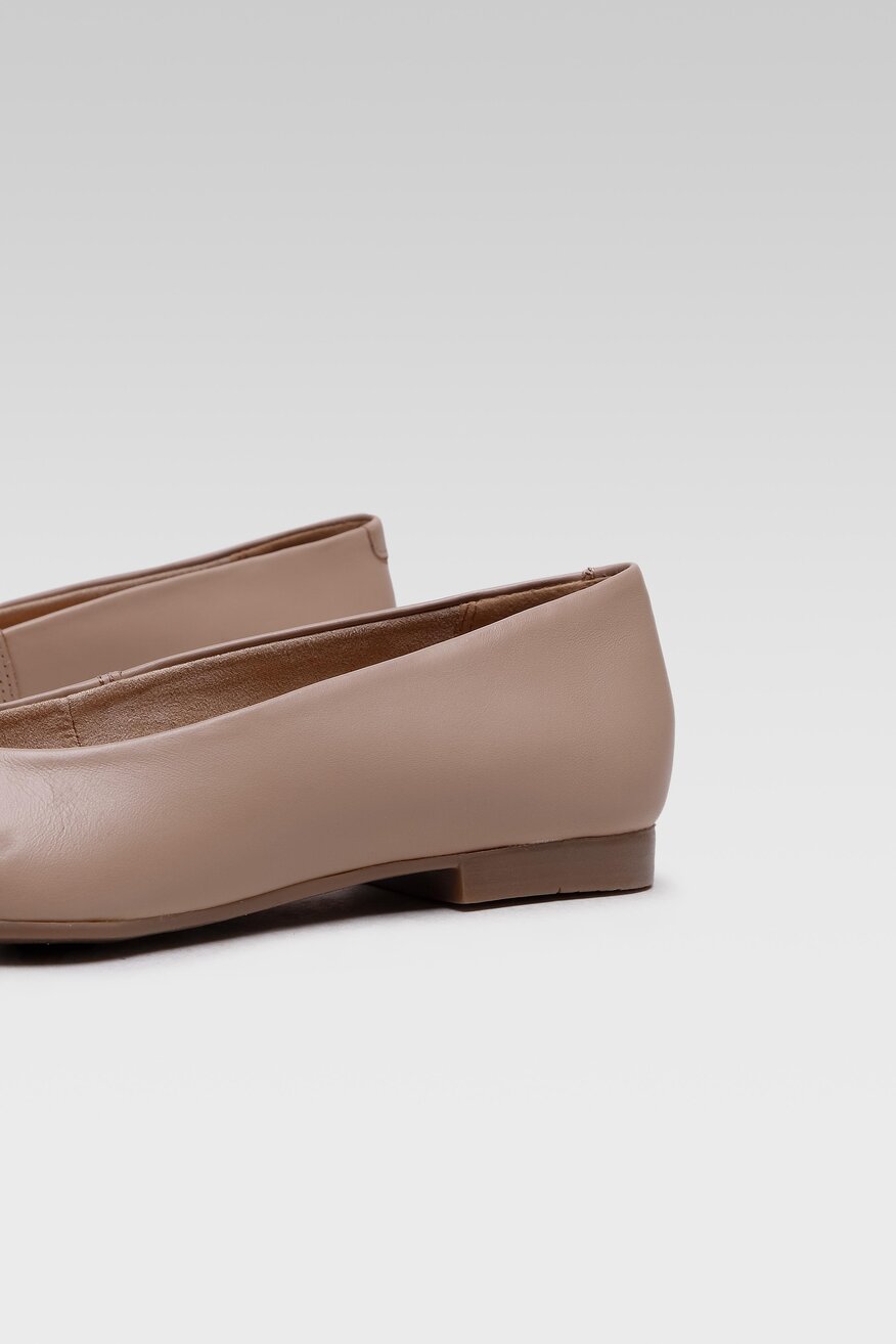 
                Lasocki - Skórzane baleriny z aplikacją - 5904248213107