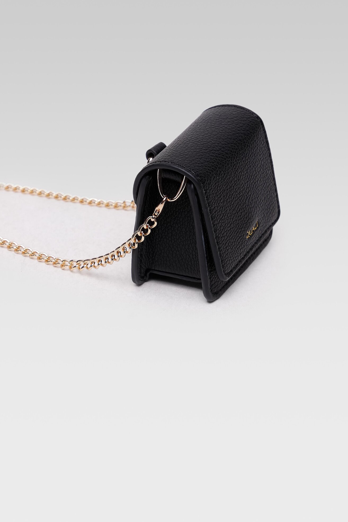 Etui Quazi 5WF-003-SS22 Czarny