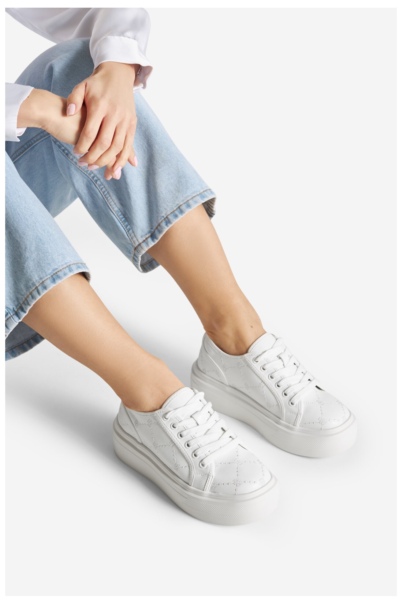 Tornacipő Badura PANSY-461002-1 FEHÉR