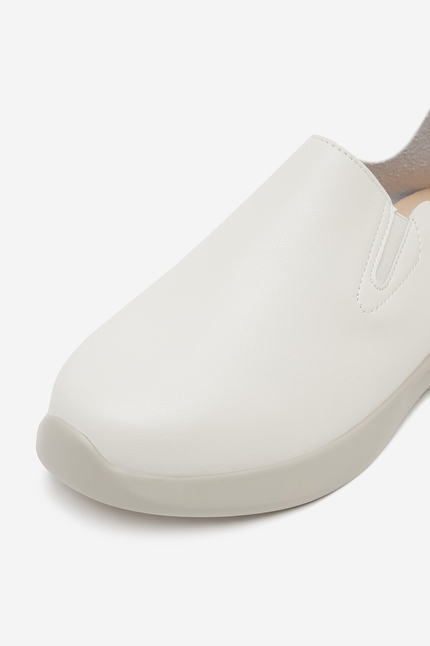 
                Clara Barson - Półbuty - 5904862917382