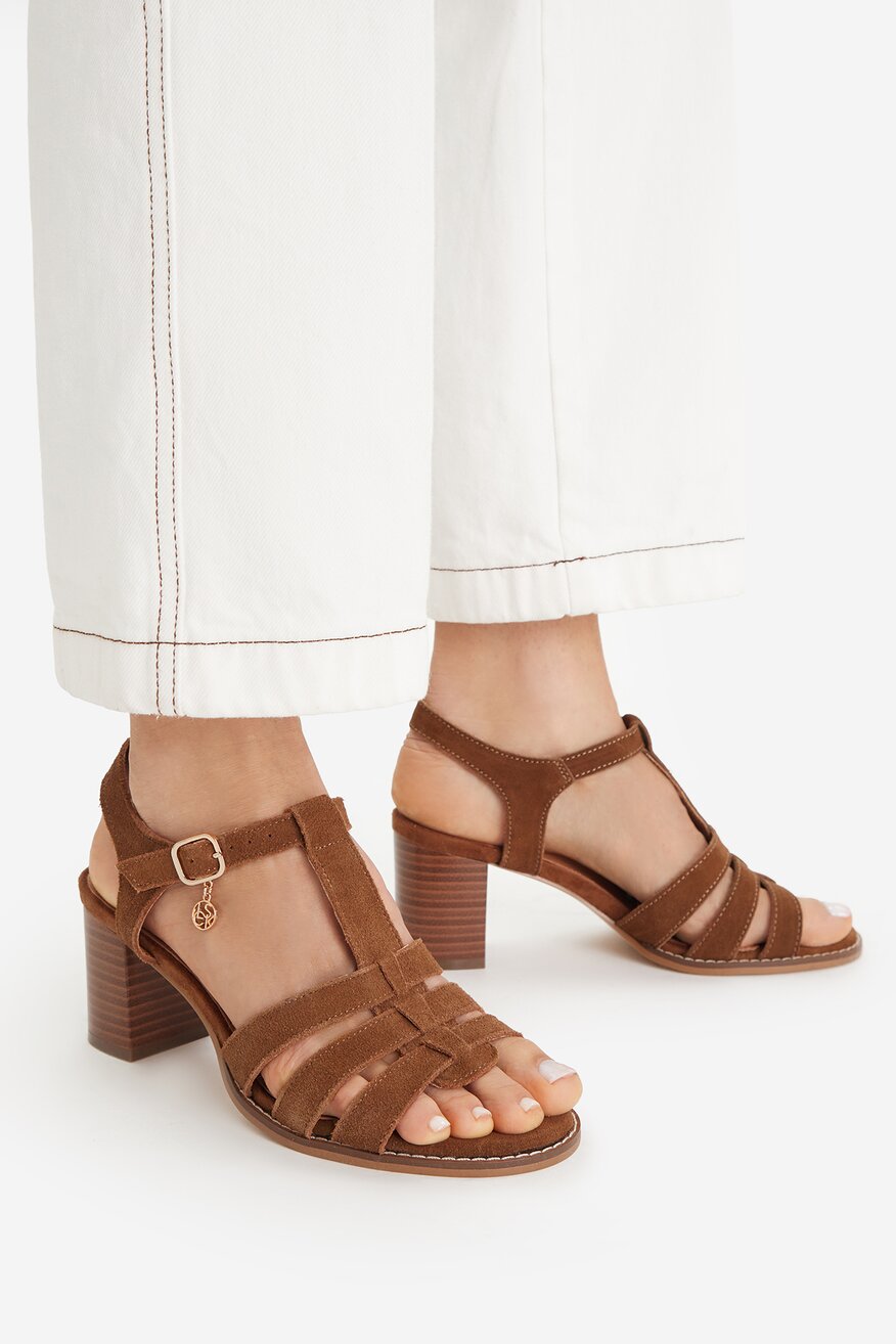 
                Сандалі Lasocki ВЕРБЛЮЖИЙ - 5906751851838