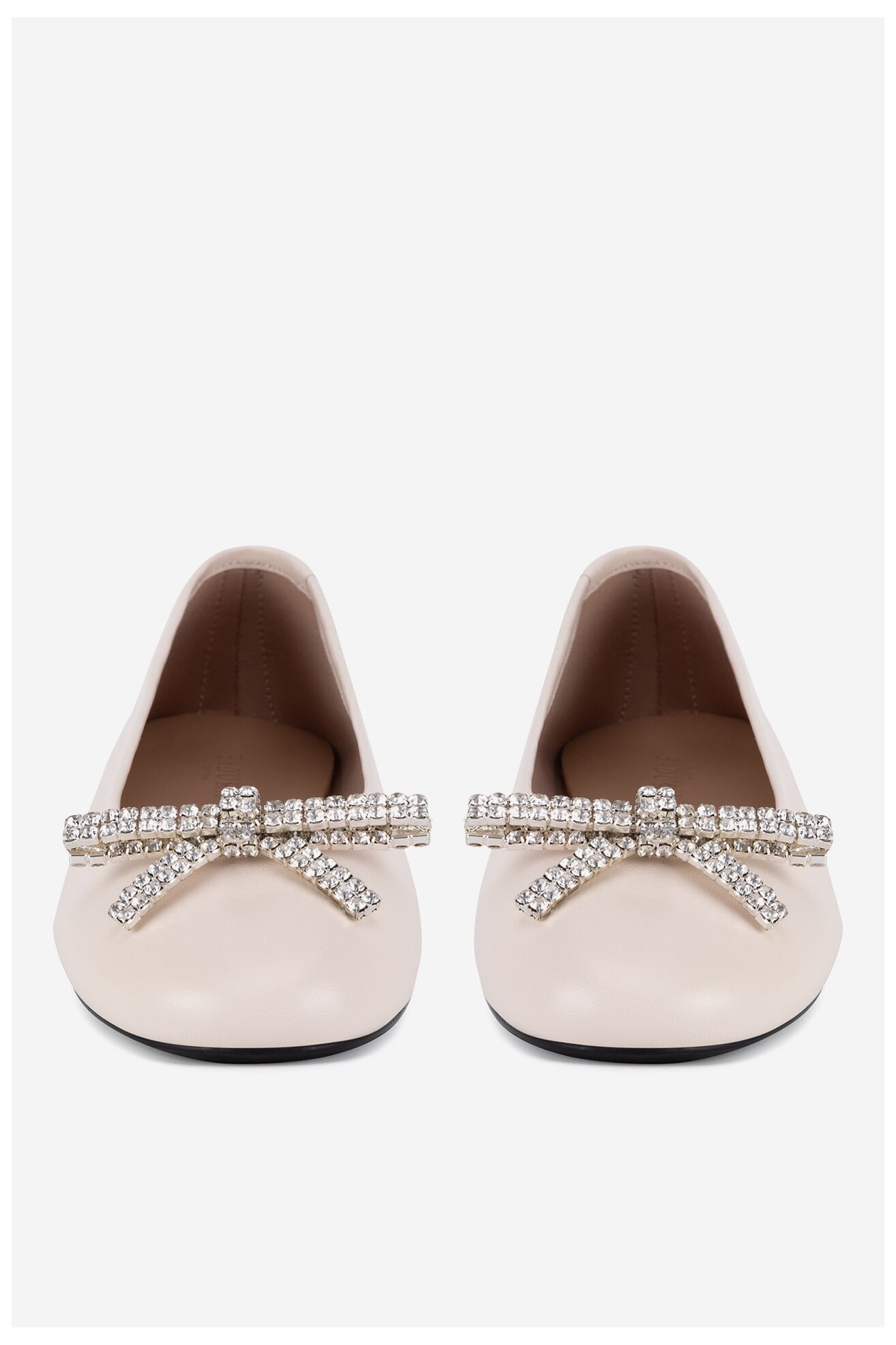 Балерина Badura CARNATION-8221-133 БЯЛ