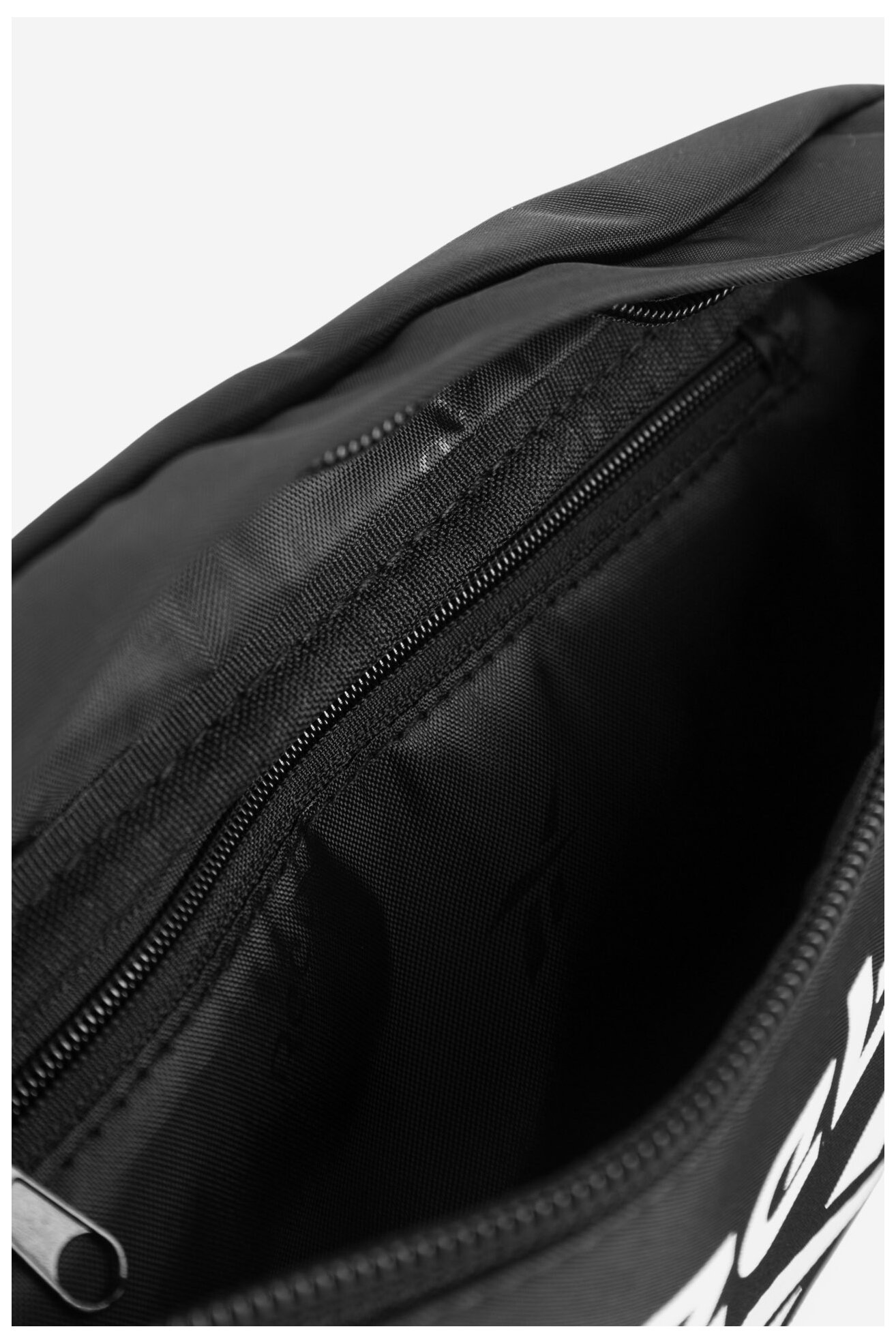 Geantă de mână Reebok RBK-014-CCC-06 NEGRU