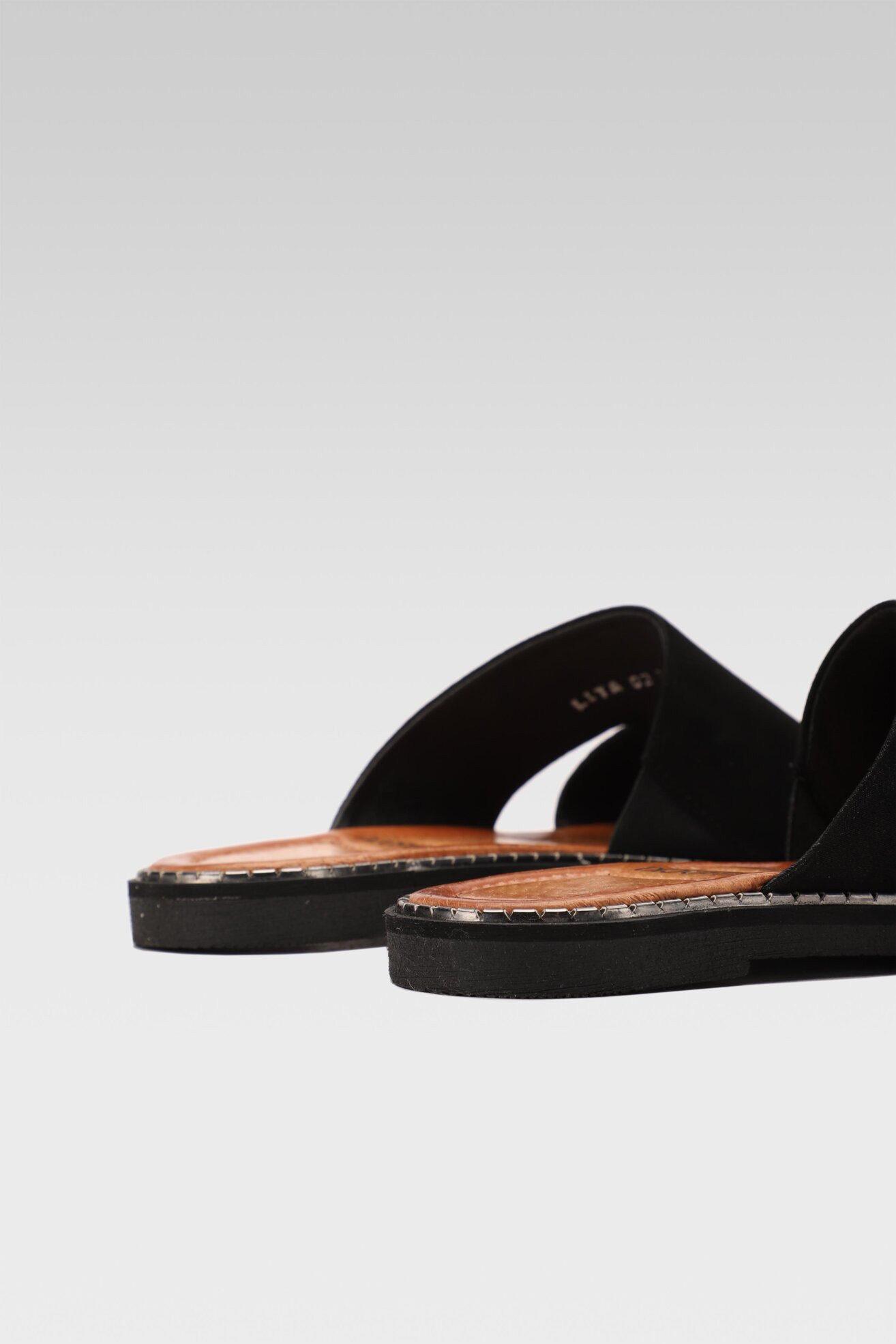 Klapki Lasocki WI23-LALITA-02 Czarny