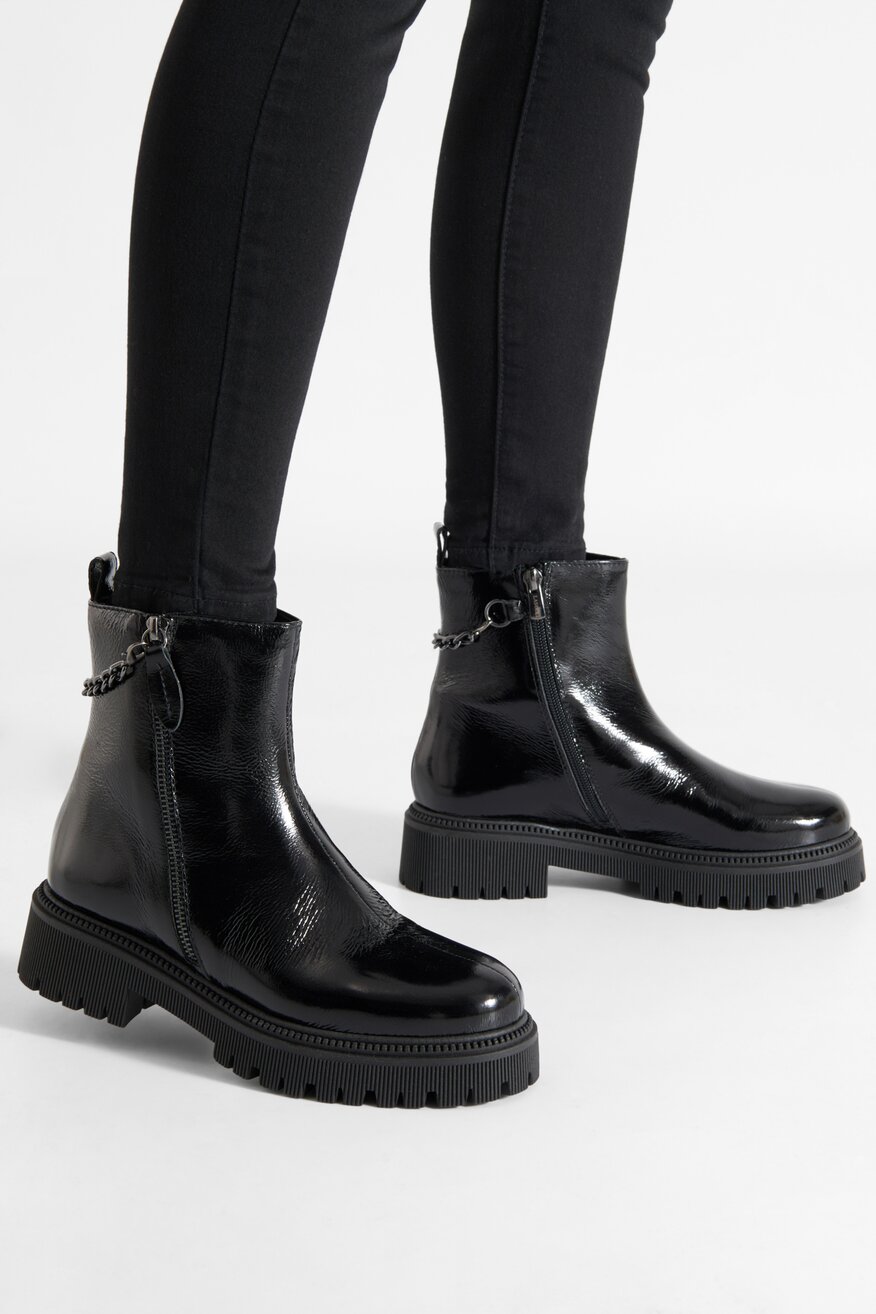 
                Bokacsizma Lasocki FEKETE - 5905588173182