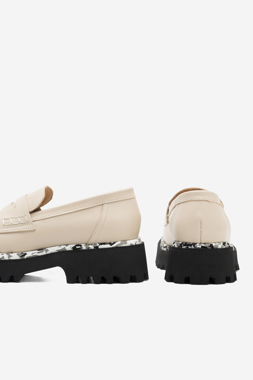 
                RAGE AGE - Mokasyny skórzane - 5904862791371