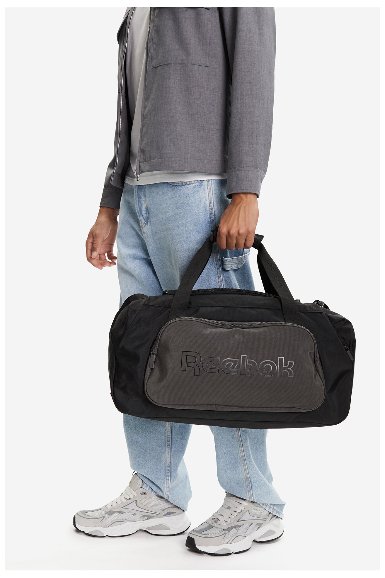 Utazó táska Reebok C-RBK-P-004-08 FEKETE