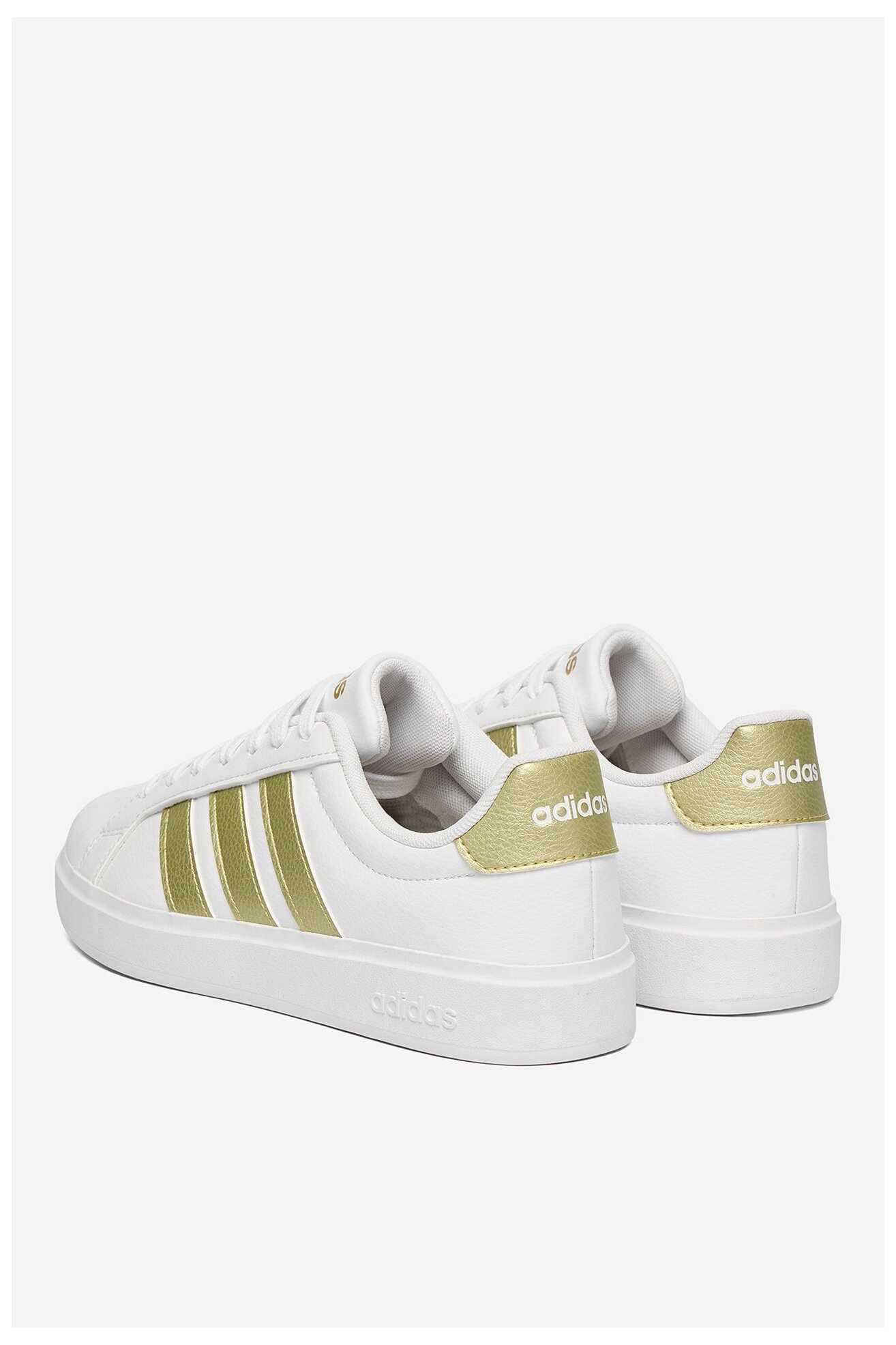 Спортни обувки adidas CEO-STREETTALK IH4316 БЯЛ