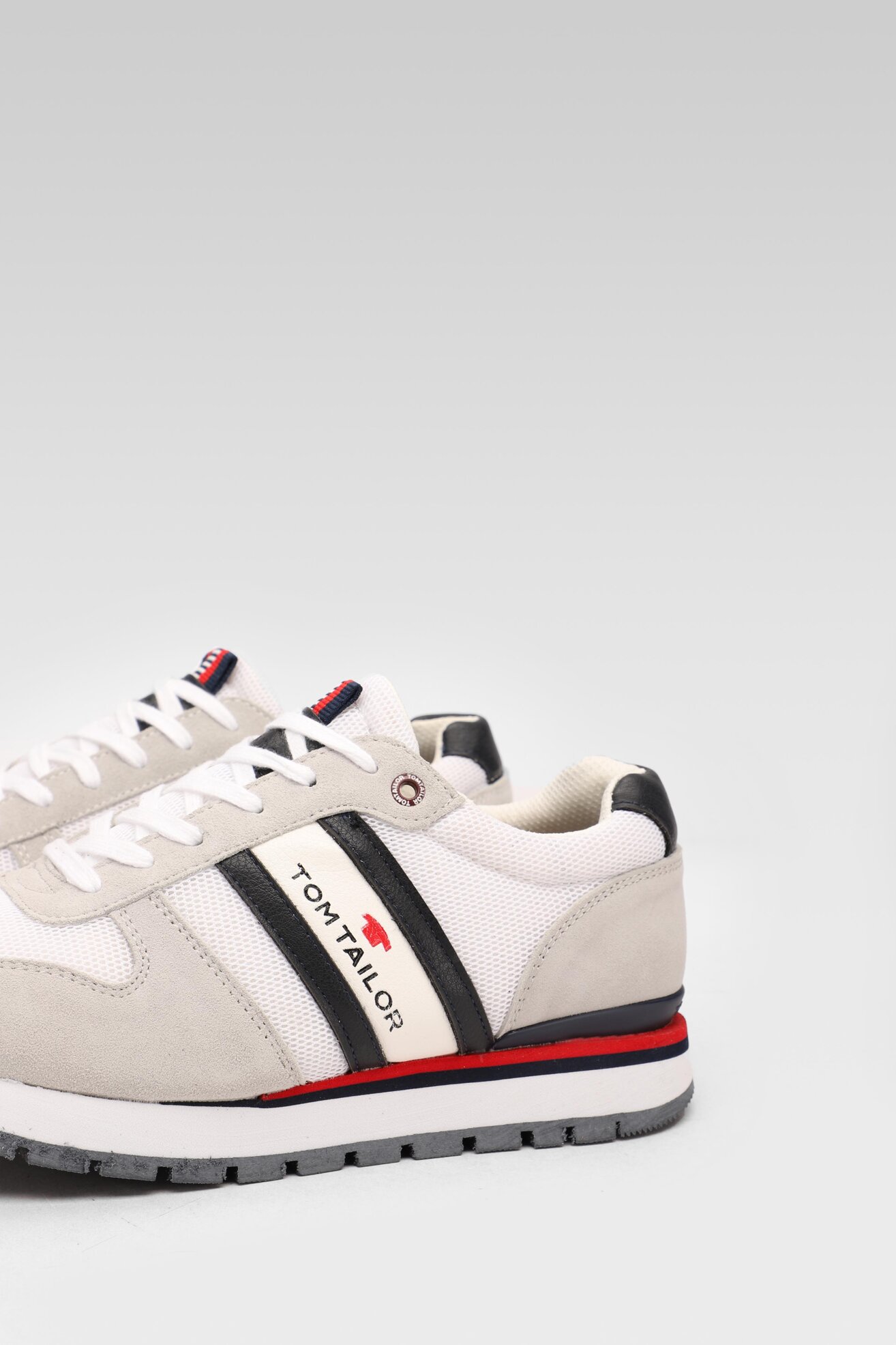 Półbuty Tom Tailor 118250100 Biały