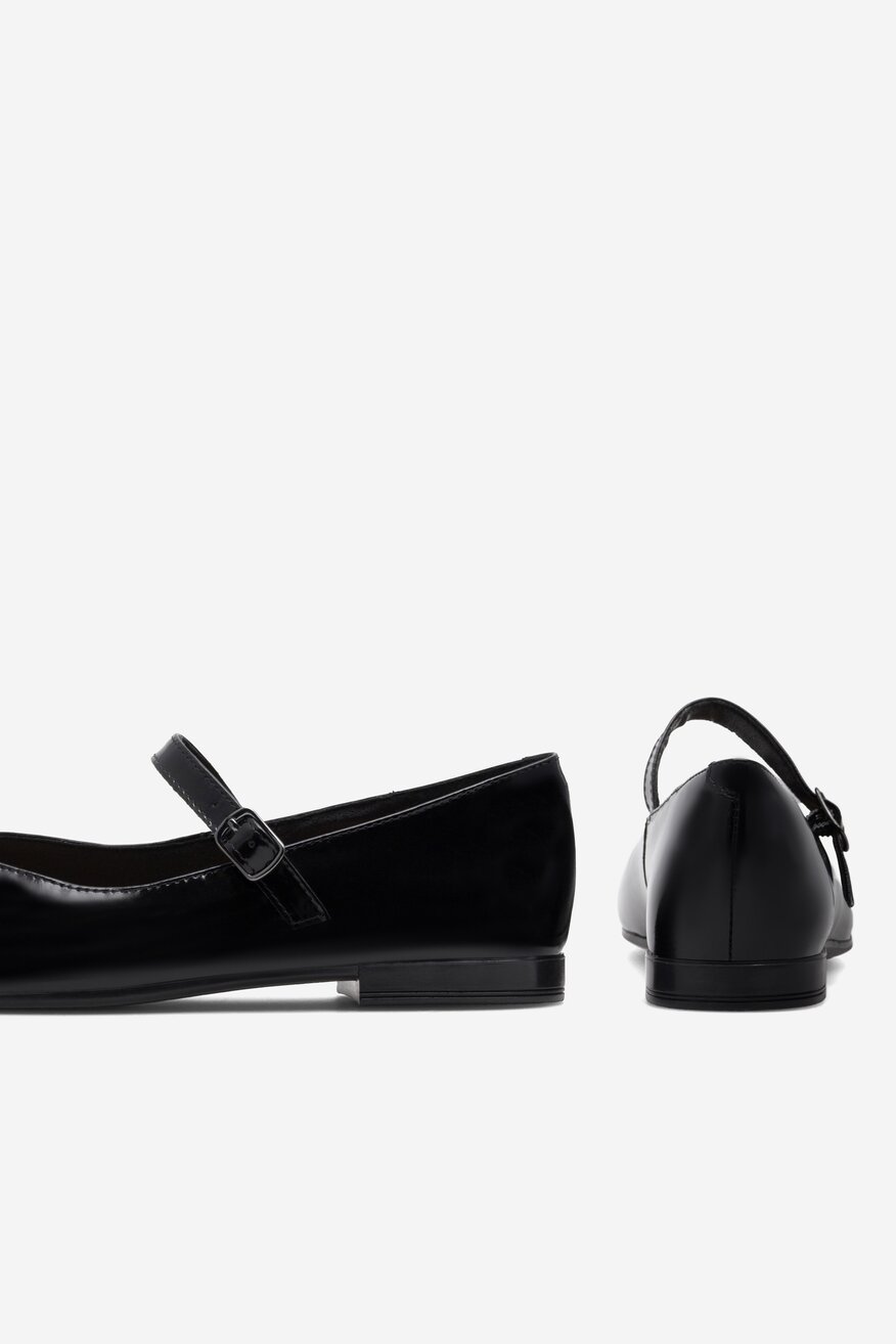 
                Балетки Lasocki ЧОРНИЙ - 5905588124559