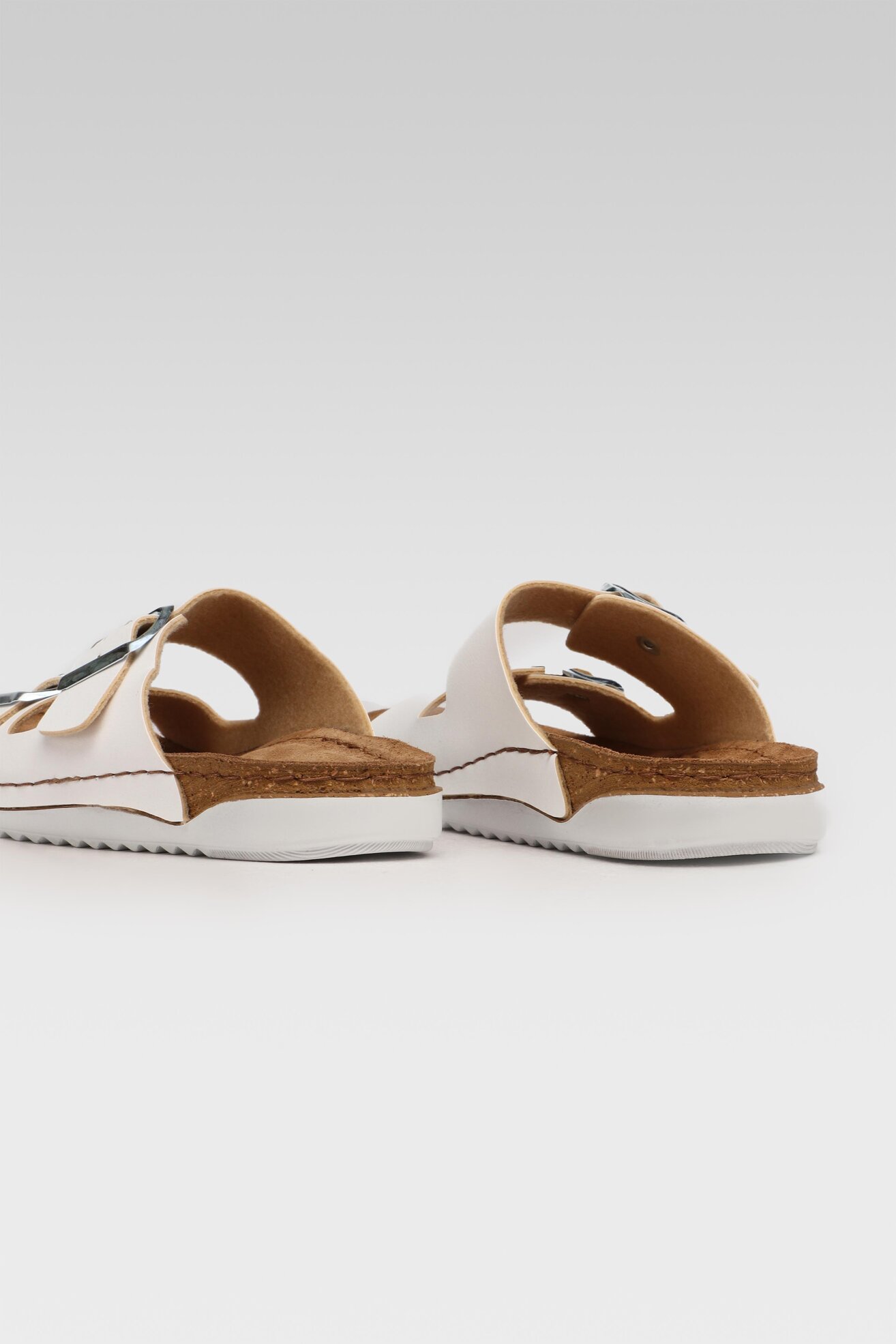 Klapki Inblu AA01SD01 Biały