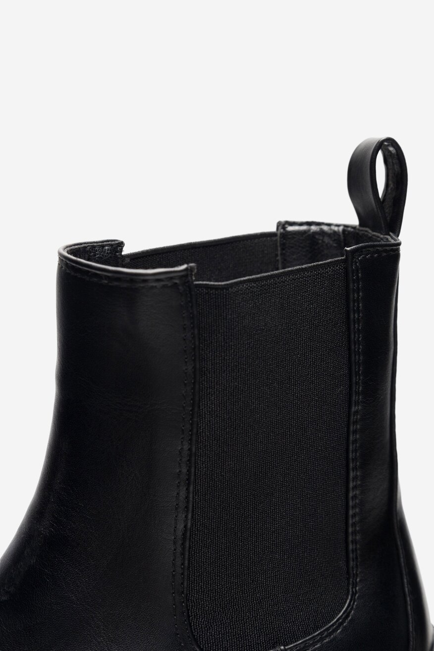 
                DeeZee - Sztyblety na grubej podeszwie - 5905588027546