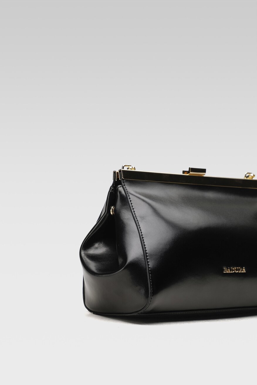 
                Badura - Torebka mała skórzana na łańcuszku - 5904248534707