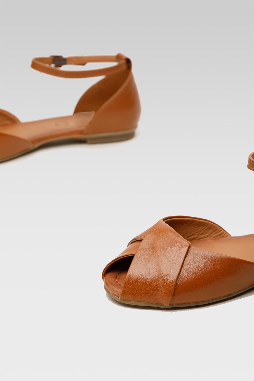 
                Lasocki - Skórzane baleriny z odkrytymi palcami - 5904248238513