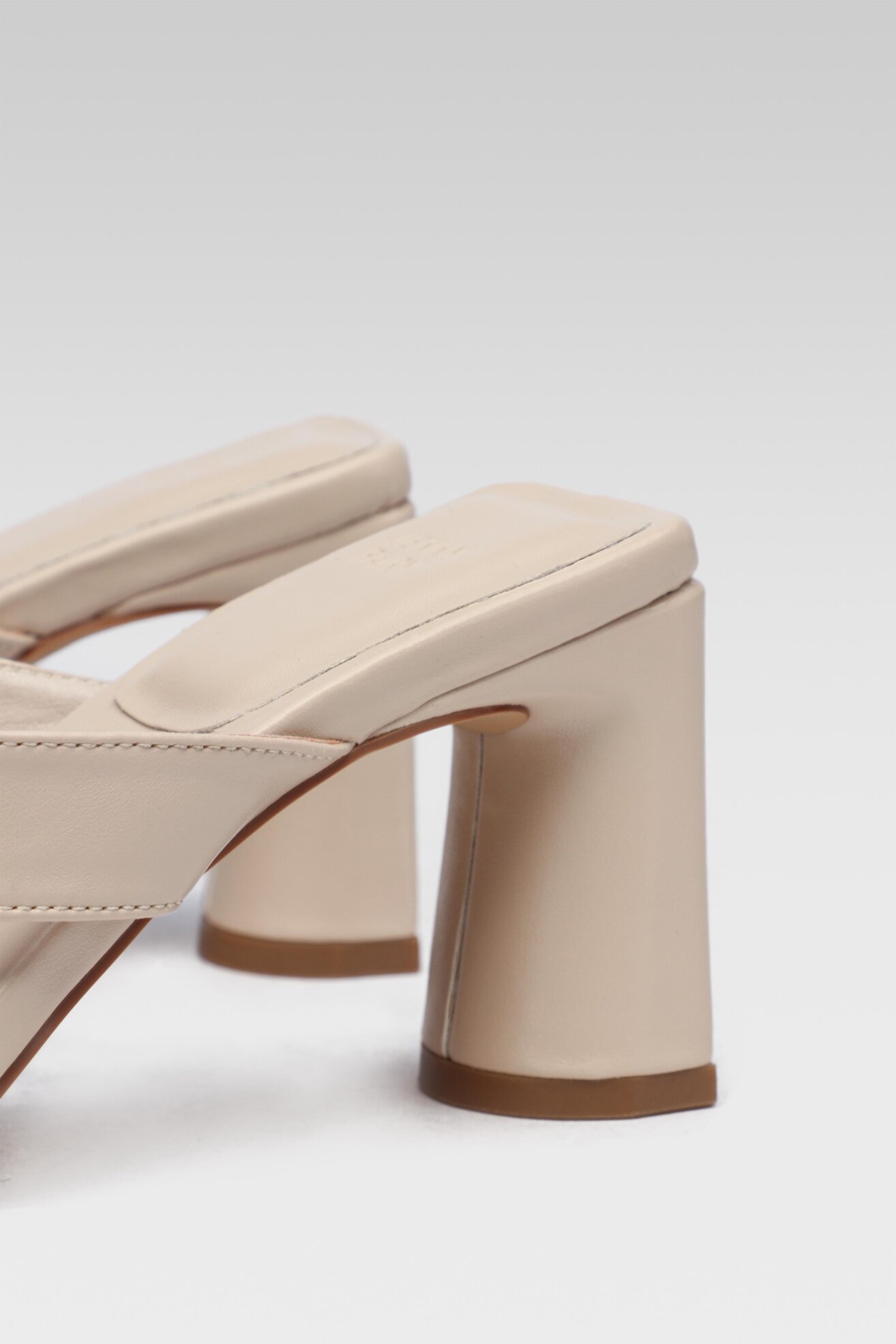 Klapki Jenny Fairy WYL2676-1 Beżowy