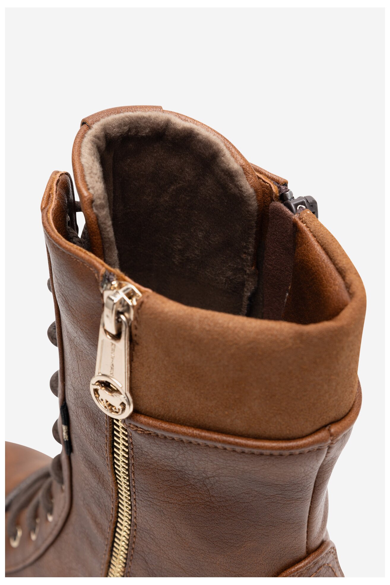 Csizma Mustang 1441-508-307 BARNA