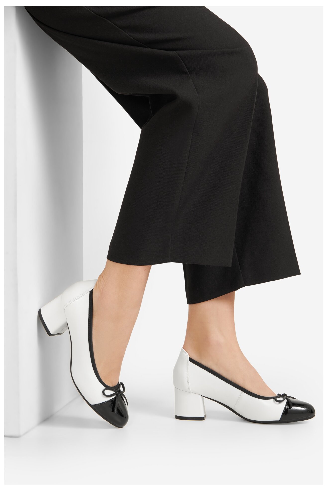 Туфлі-Човники Lasocki WYL4060-3Z БІЛИЙ