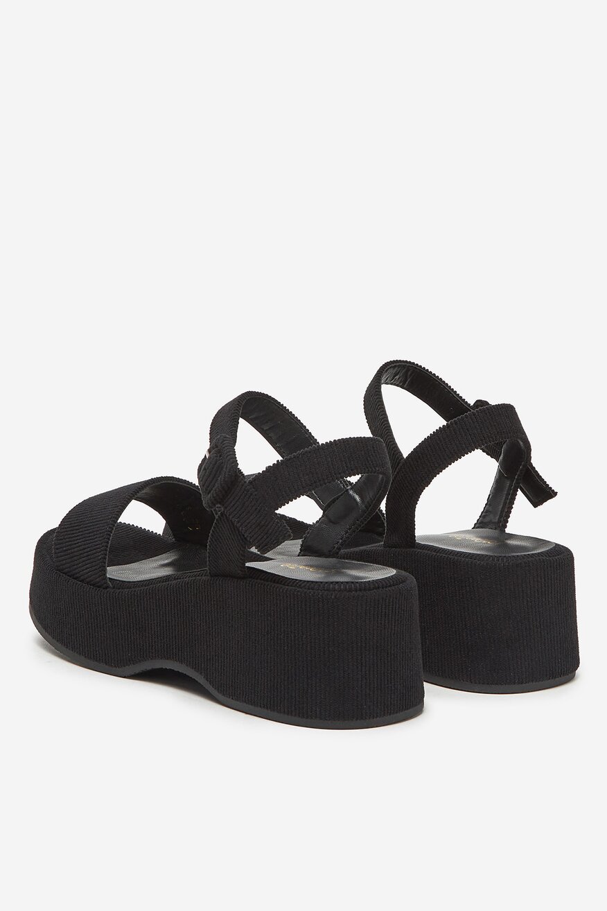 
                Сандали DeeZee ЧЕРЕН - 5906751076118