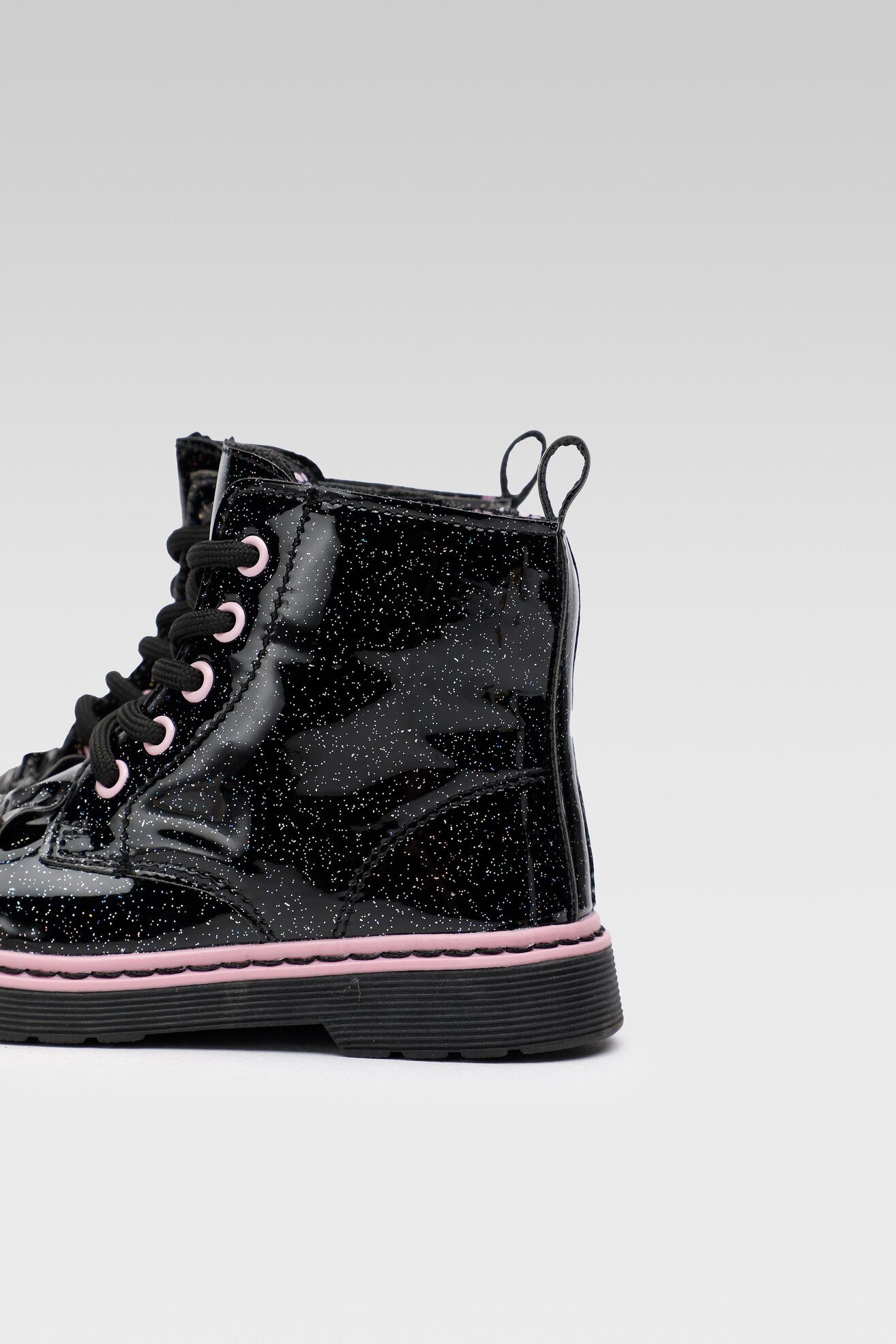 Csizma Nelli Blu CM211214-13 FEKETE