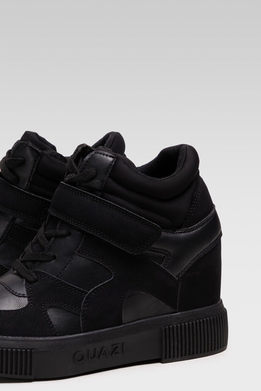 
                Quazi - Trzewiki czarne - 5904248357900