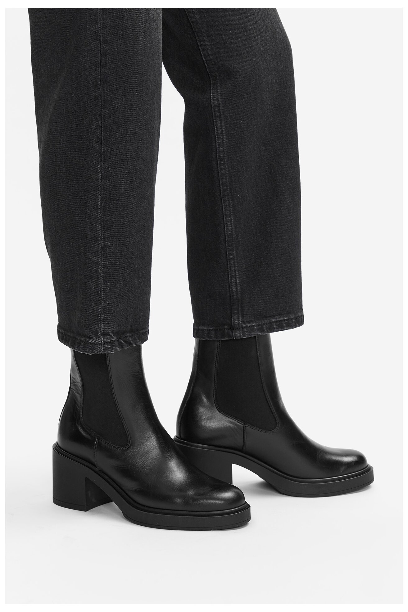 Kratke čizme Gino Rossi C-FERGIE 2784440PE CRNA