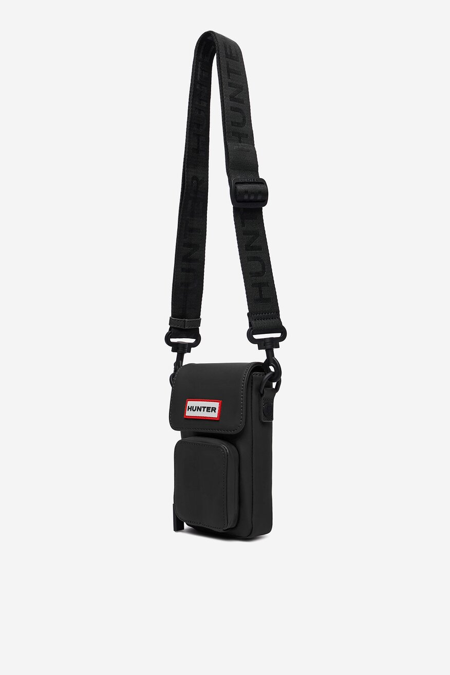 
                Дамска чанта HUNTER ЧЕРЕН - 5906751510926