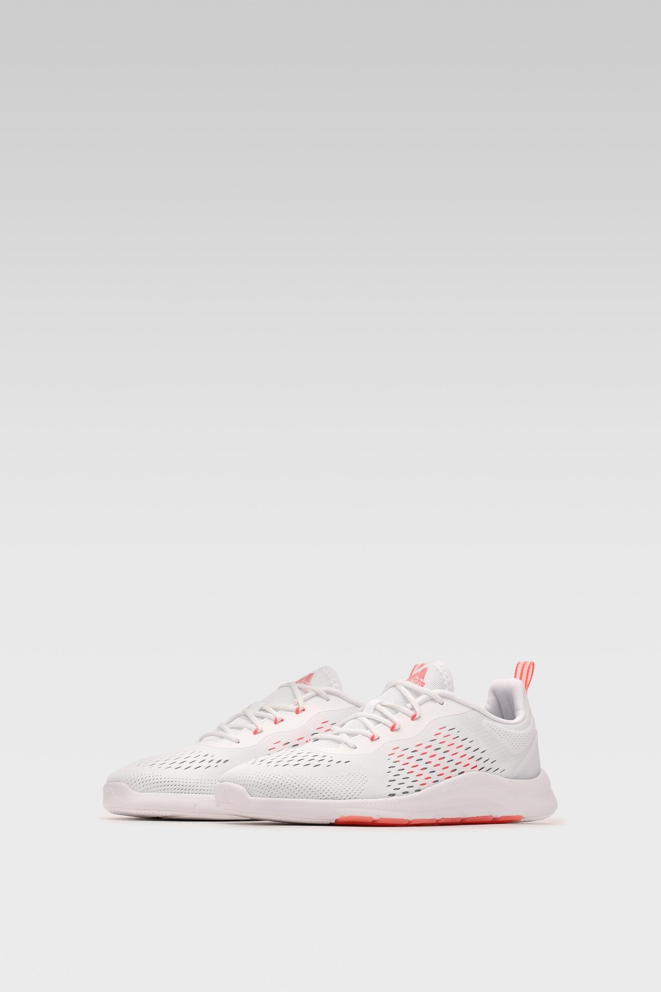 Obuwie sportowe adidas NOVAMOTION FW3256 Biały