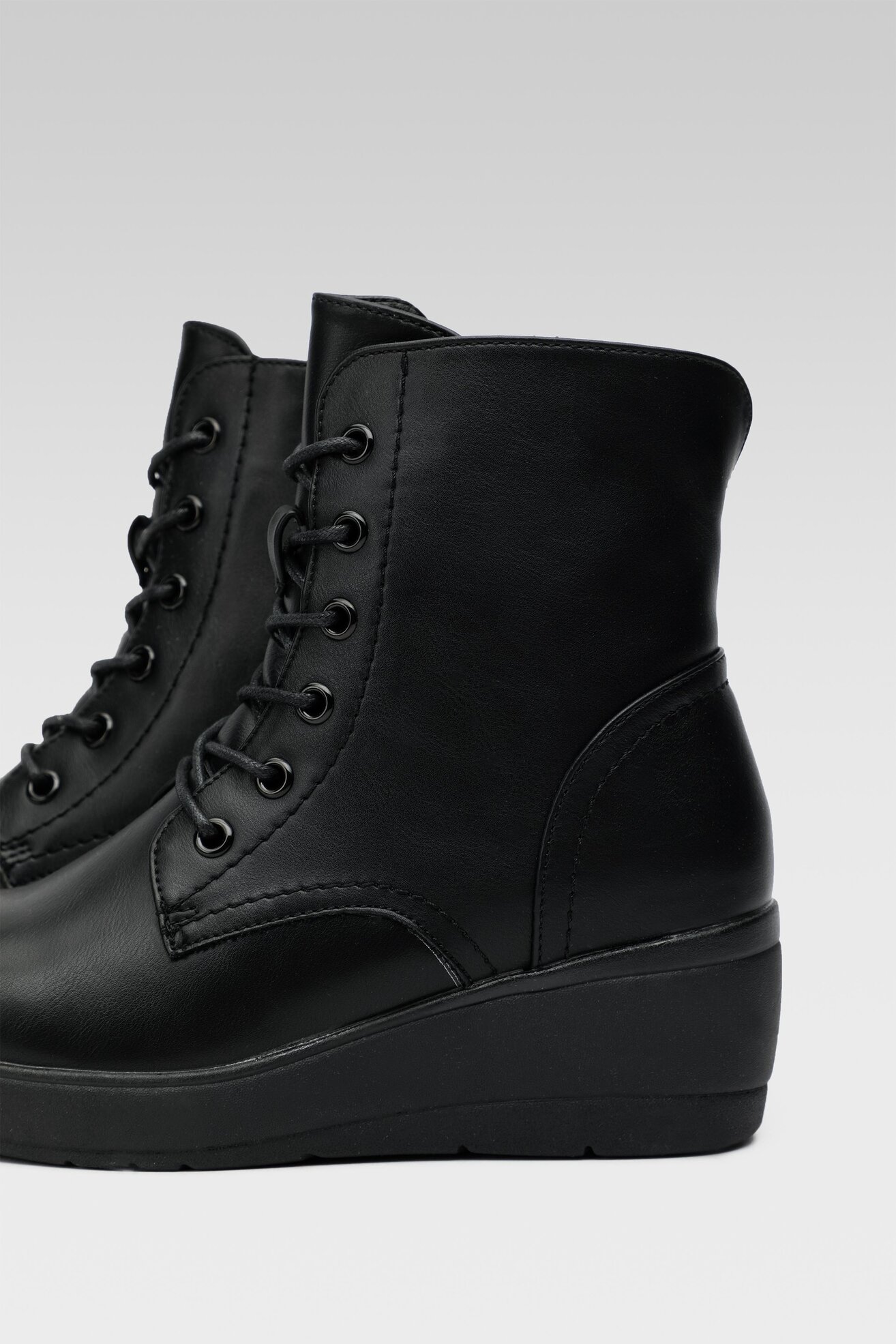 Trzewiki Clara Barson WS122-04 Czarny