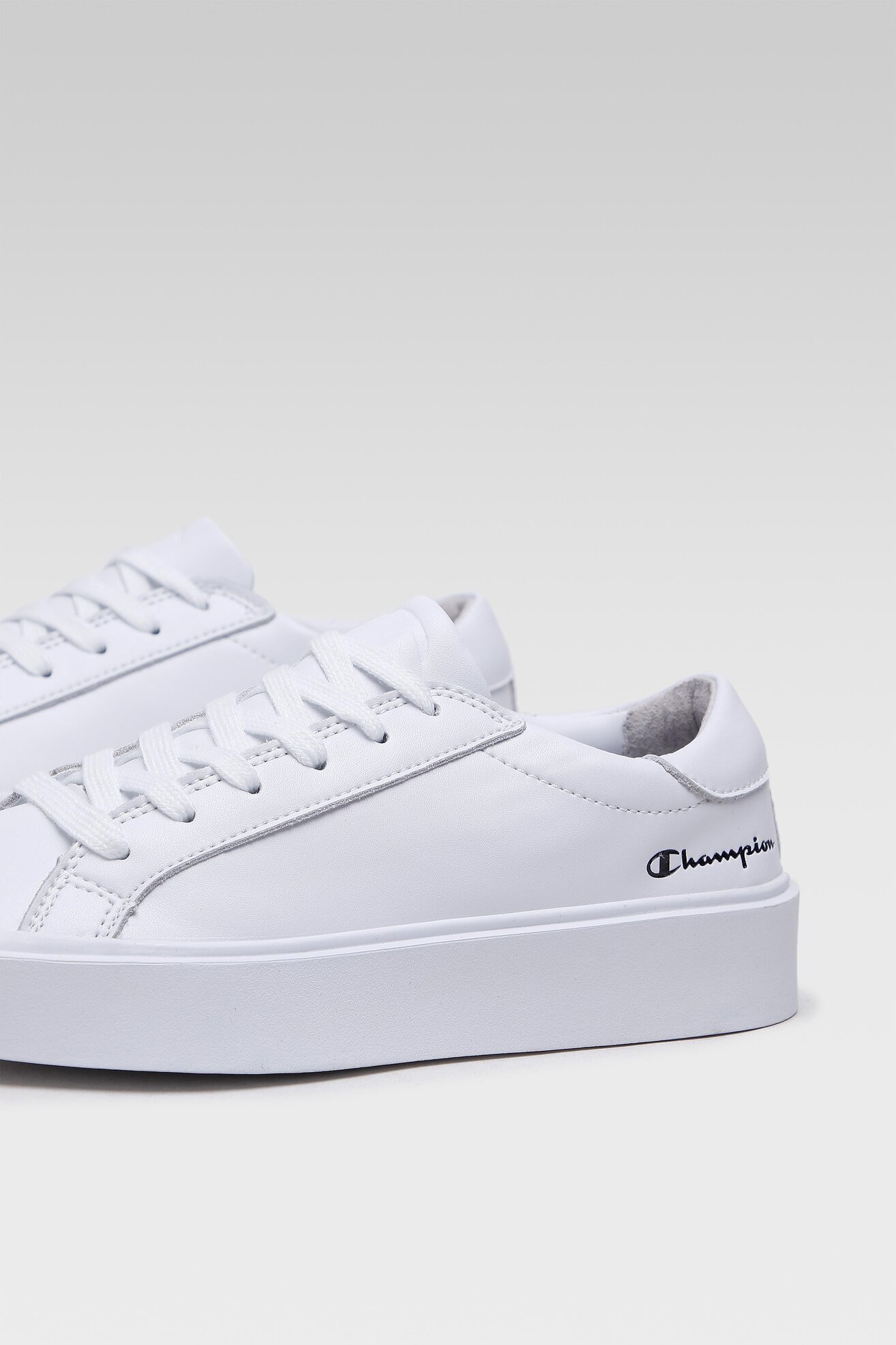 Încălțăminte sport Champion HAMPTON S11326-WW001 ALB