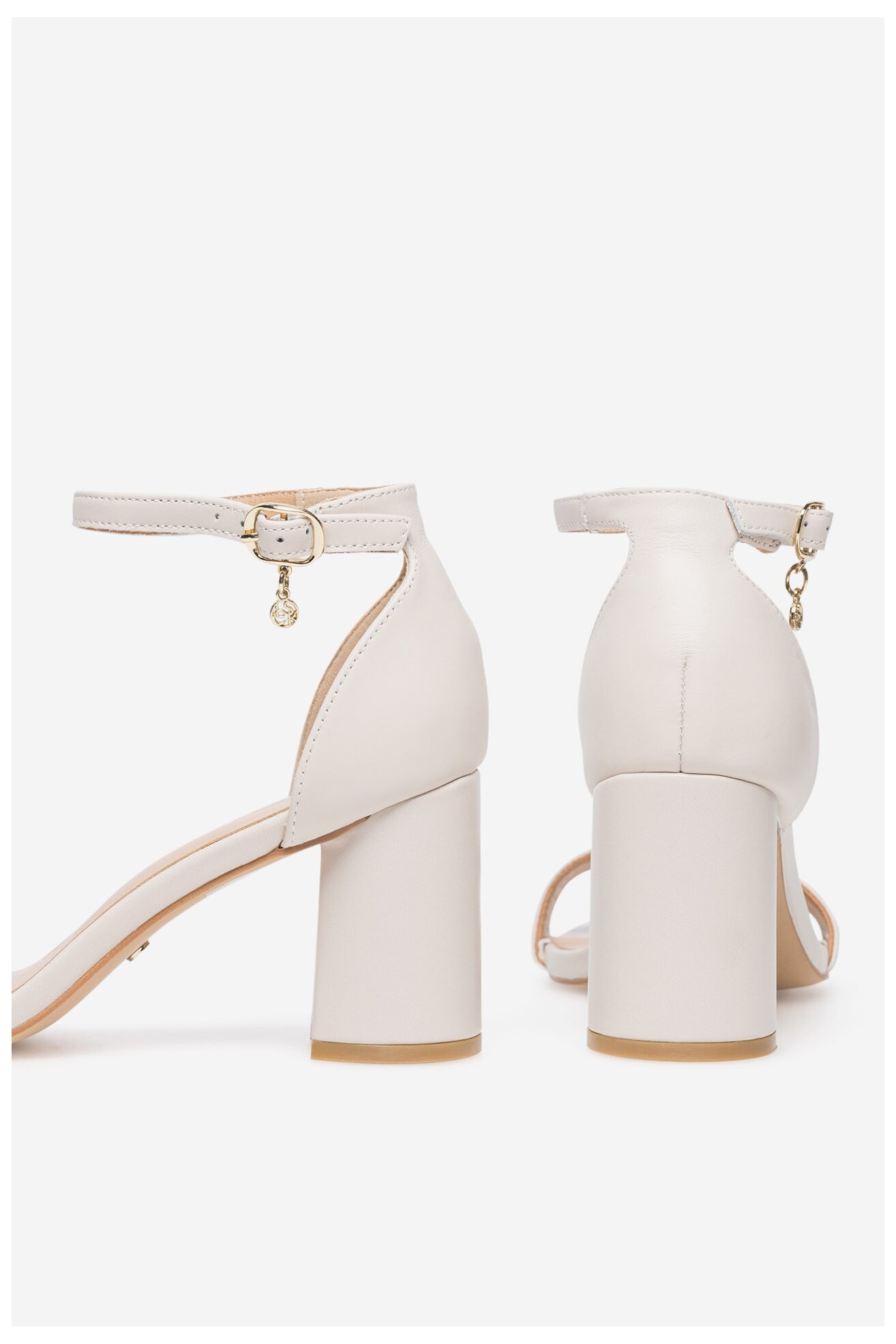 Сандали Lasocki POLT WYL3402-4ZA БЯЛ