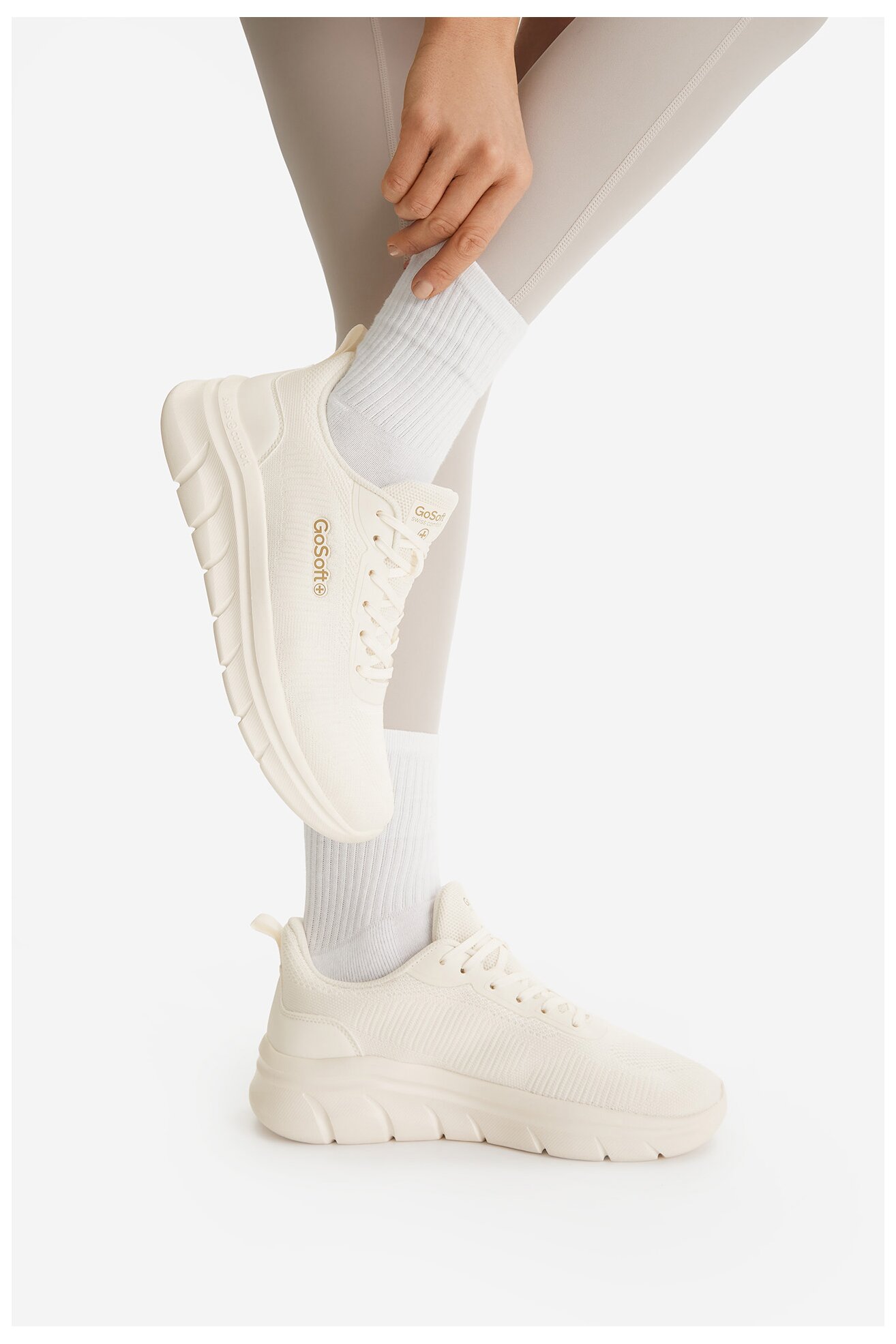 Obuwie sportowe Go Soft CEOWB-MYRW-25647 Złamana biel