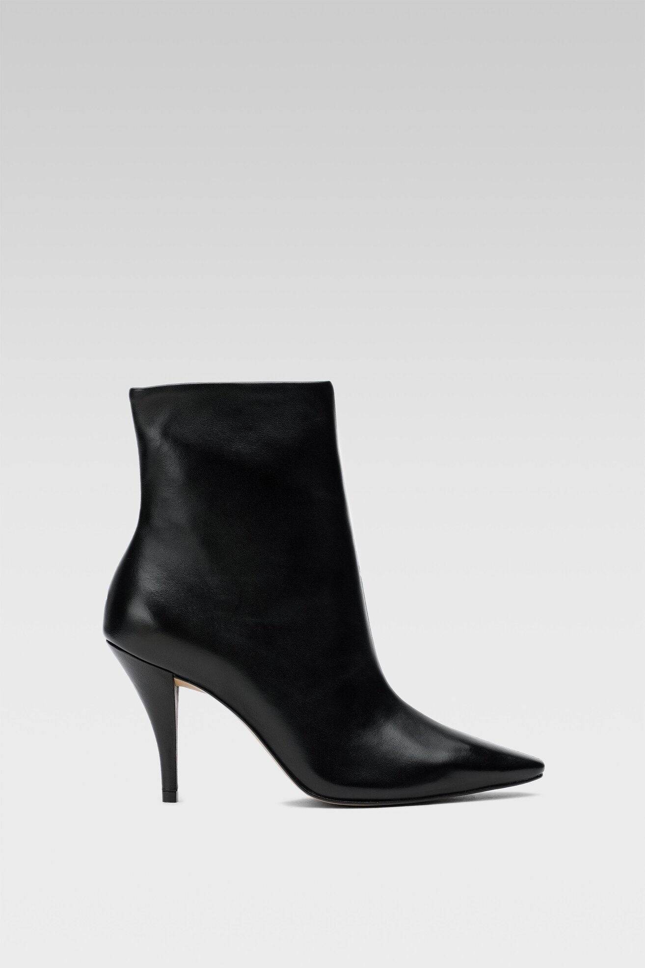 Botki SIMPLE SIMPLE-SL-04-02-000063 101 Czarny