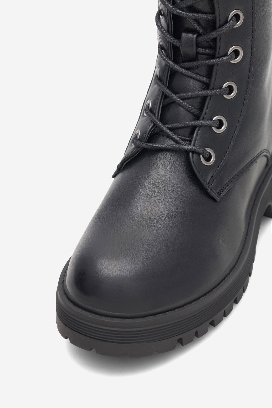 
                Bocanci DeeZee NEGRU - 5905588107477