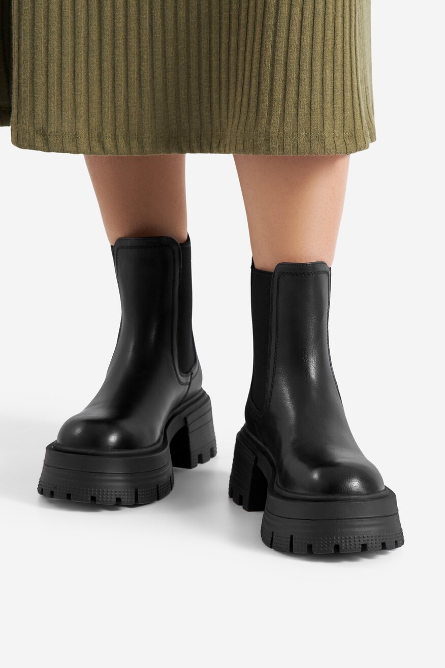 
                Боти Badura ЧЕРЕН - 5905588841944