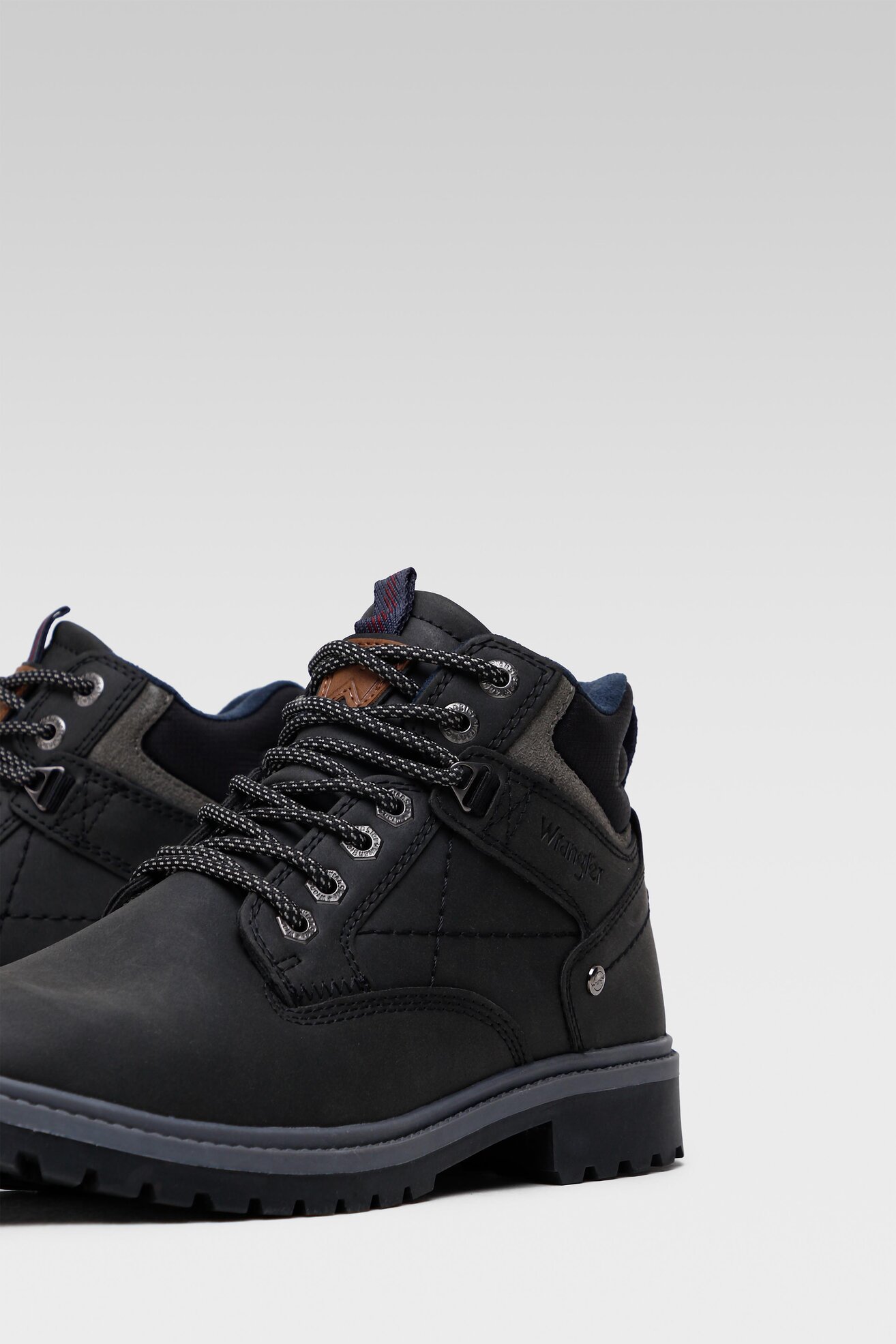 Trzewiki Wrangler WM12180M Czarny