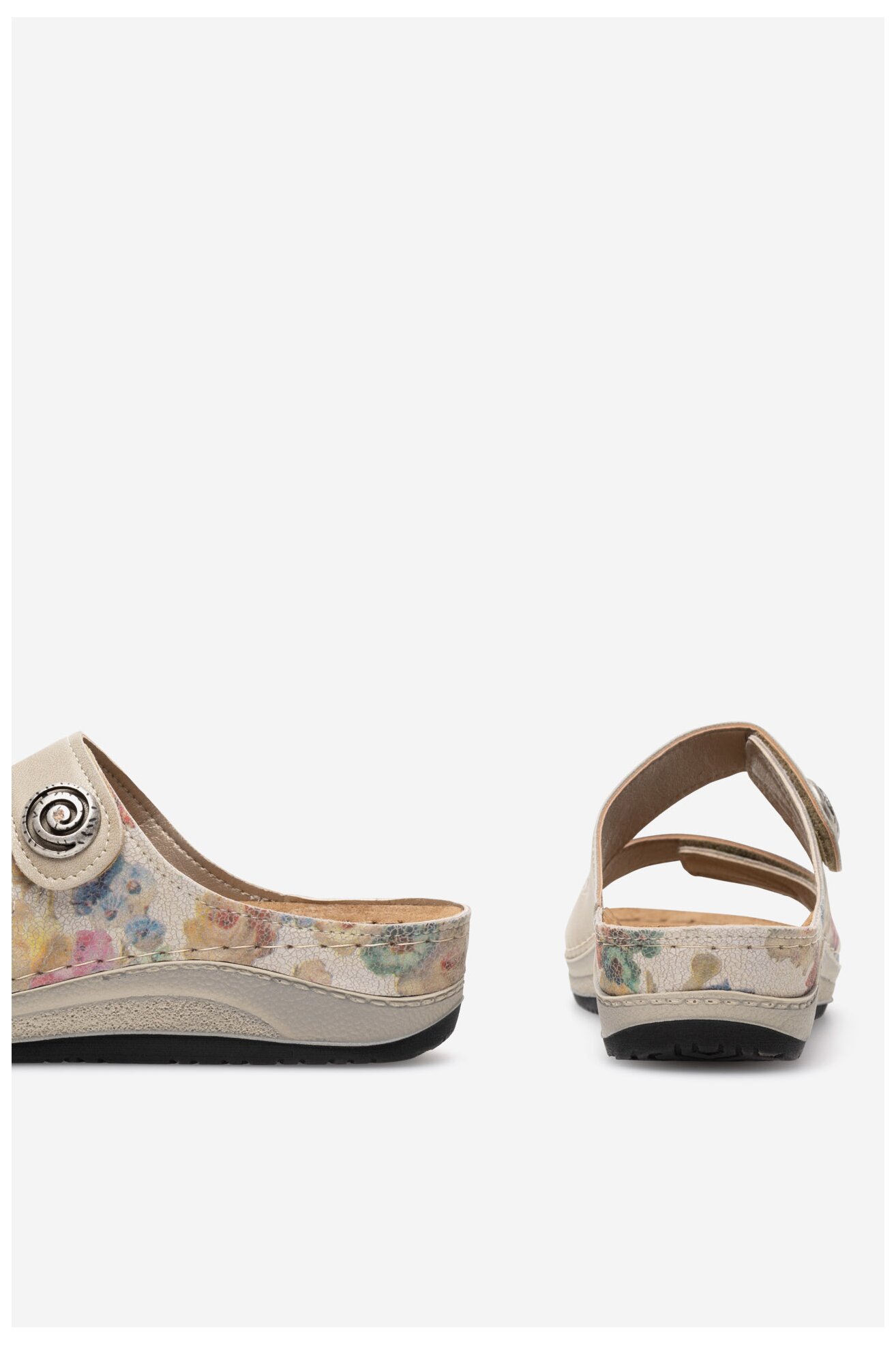 Klapki Inblu PF010100 Złoty