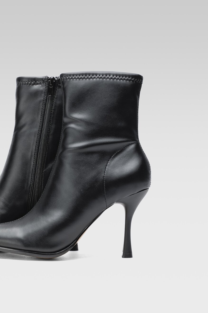 
                Jenny Fairy - Botki na wysokim obcasie - 5904862183084